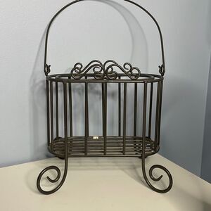 At Home American Metal Wine Basket Rack